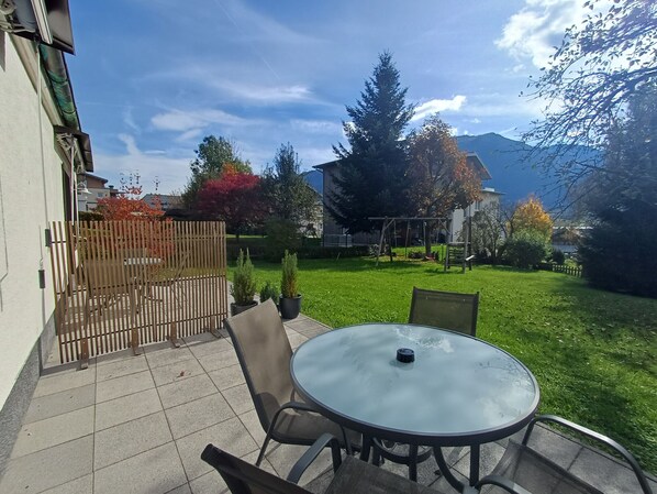Outdoor dining - Profelt Apartment B, für 4,zentrale Lage, große Te (Uttendorf)
