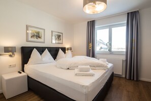 3 bedrooms, in-room safe, desk, iron/ironing board - Panorama App 3 am See für 6, free WIFI (Zell am See)