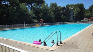 Pool - Beautiful appartment with sea view and near of the beach (SIX FOURS LES PLAGES)