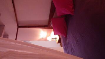 1 quarto, ferros/tábuas de passar roupa, Wi-Fi de cortesia