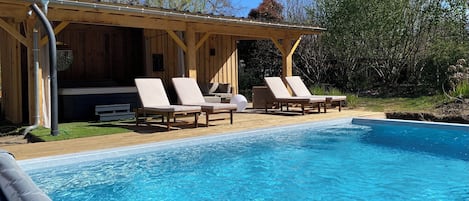 Piscina all'aperto