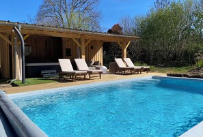 Outdoor pool - Charming bergerie *** gîte & spa (Pouydesseaux)
