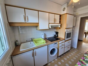 Kühlschrank, Mikrowelle, Ofen, Toaster