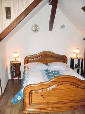2 bedrooms, iron/ironing board, free WiFi, bed sheets - Homerez - Apartment in Kientzheim (Kientzheim)
