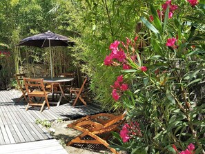 Outdoor dining - Corse House 6 pers wide garden 200m beach Calvi (Calvi)