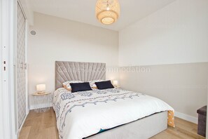 1 bedroom, iron/ironing board, free WiFi, bed sheets - Tulette-2040-Convenient apartment with view (Cannes)