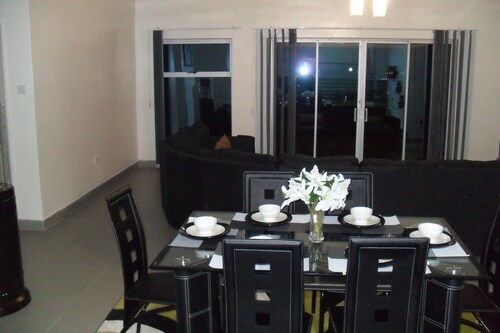 Modern fully furnished 3-room apartment