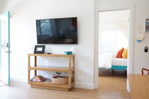 5 slaapkamers, een strijkplank/strijkijzer, reisbedje, gratis wifi