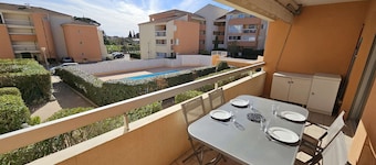Swimming pool, balcony, facing south, sleeps 4.