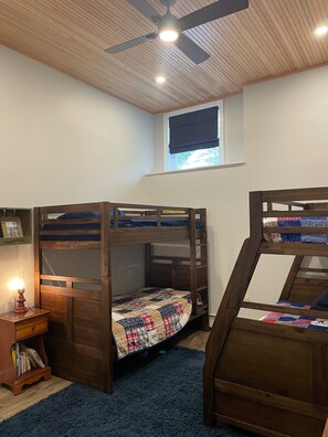 4 chambres, lit parapluie, Wi-Fi, draps fournis