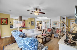 Télévision, table de tennis de table, imprimantes