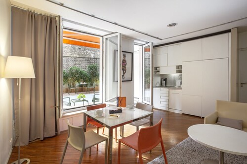 Luxurious, 2 Bedroom Apt. w/TERRACE (!) Central Two Blocks from Elysées Palace.