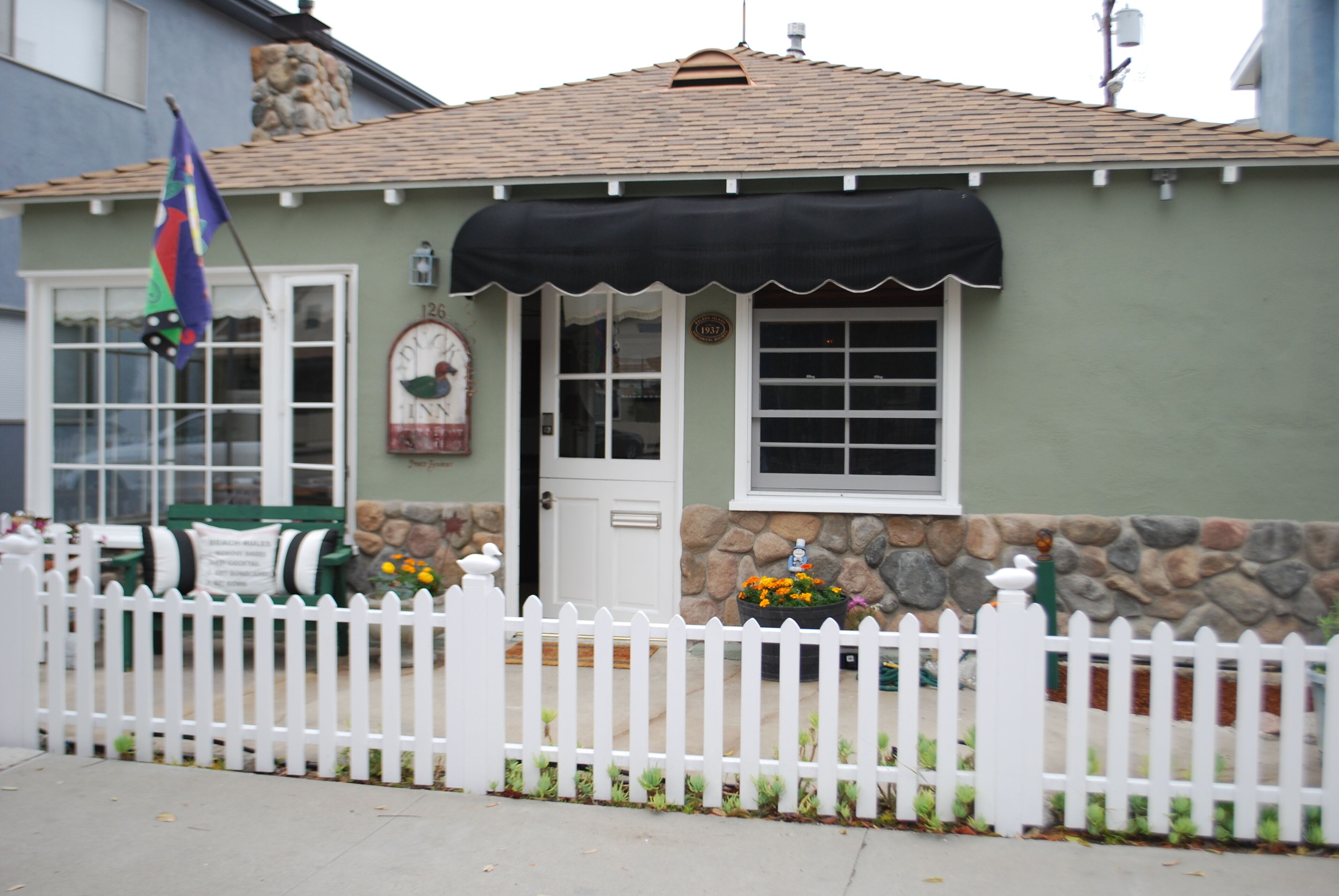 Balboa Island 2 Bdm / 2 Bath Vacation Home - Duck House