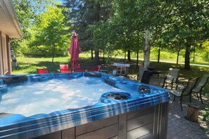 Baignoire à remous extérieure