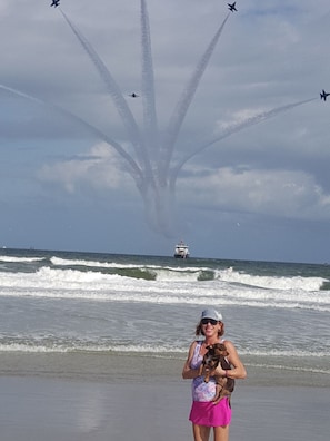 Solsenger og strandhåndklær