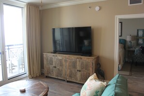 Smart-TV og DVD-spiller