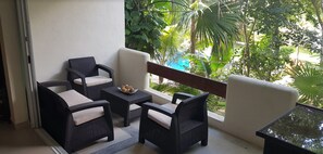 Căn hộ Deluxe, 3 phòng ngủ, bếp, khu vực vườn | Ban công