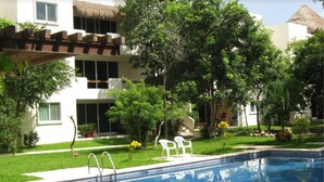 Pool - Selvakoba 63 (Playa del Carmen)