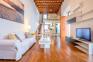 Duplex, 1 Bedroom | Living area | 40-inch flat-screen TV with digital channels, TV - Sherry Center Apartments (Jerez de la Frontera)