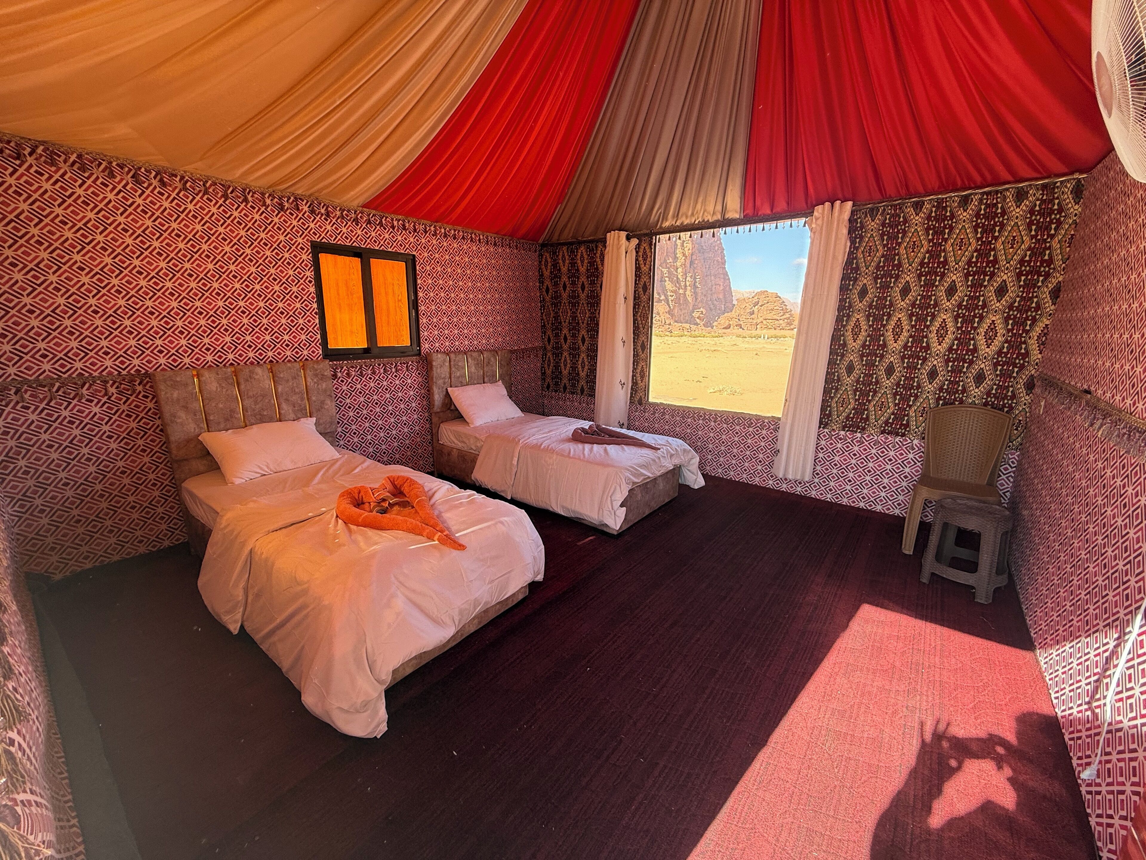 Luxury-Doppel- oder -Zweibettzimmer, eigenes Bad, Bergblick