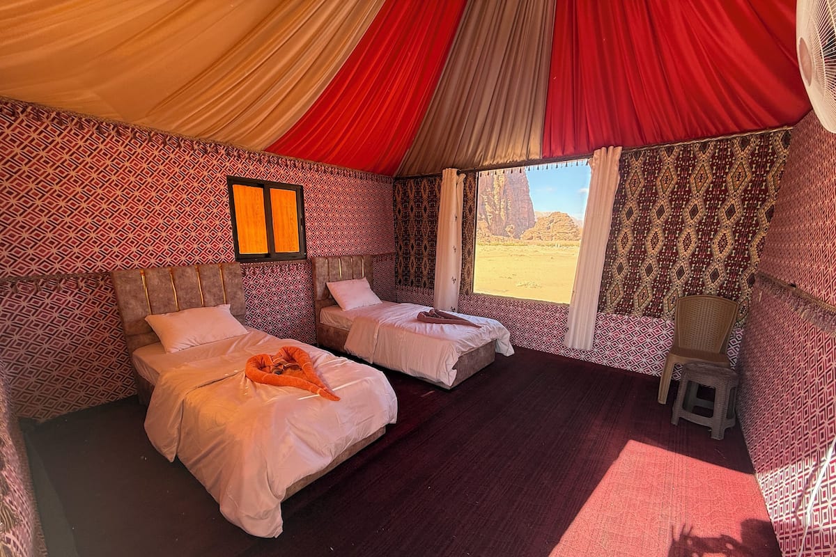 Luxury-Doppel- oder -Zweibettzimmer, eigenes Bad, Bergblick