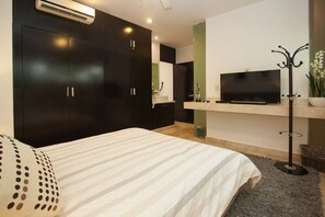 2 chambres, coffres-forts dans les chambres, Wi-Fi gratuit