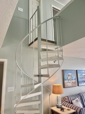 Interior - Oceanfront! Oceanfront! Oceanfront (Garden City)