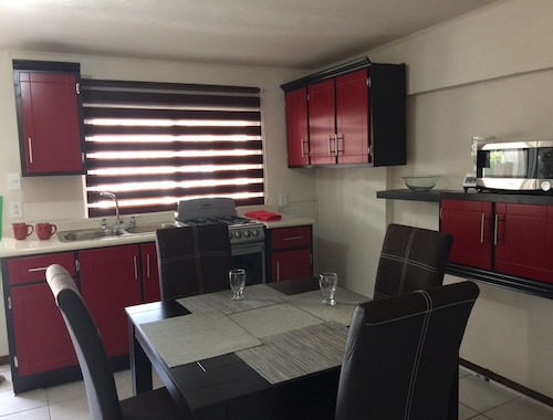 Amplio Departamento privado. Ideal para familia.