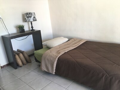 Amplio Departamento privado. Ideal para familia.