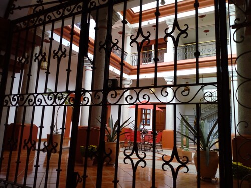 Casa Agave/Zócalo & 20 de noviembre market/ Entire House 10Rooms 11Bathrooms