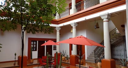 Casa Agave / Zócalo & 20 de noviembre -markkinat / Koko talo 8Rooms 9Bathrooms