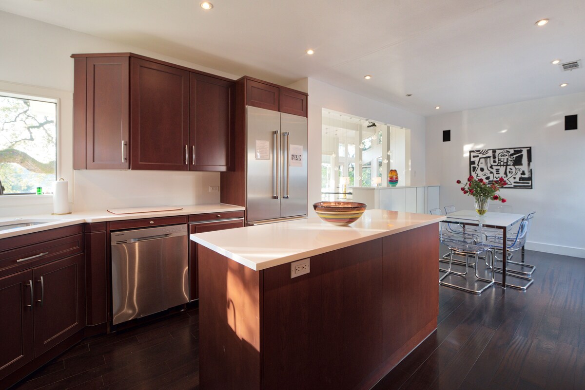 Photo 31 of Contemporary Lake Austin Estate Minutes from Downtown - Privately Gated