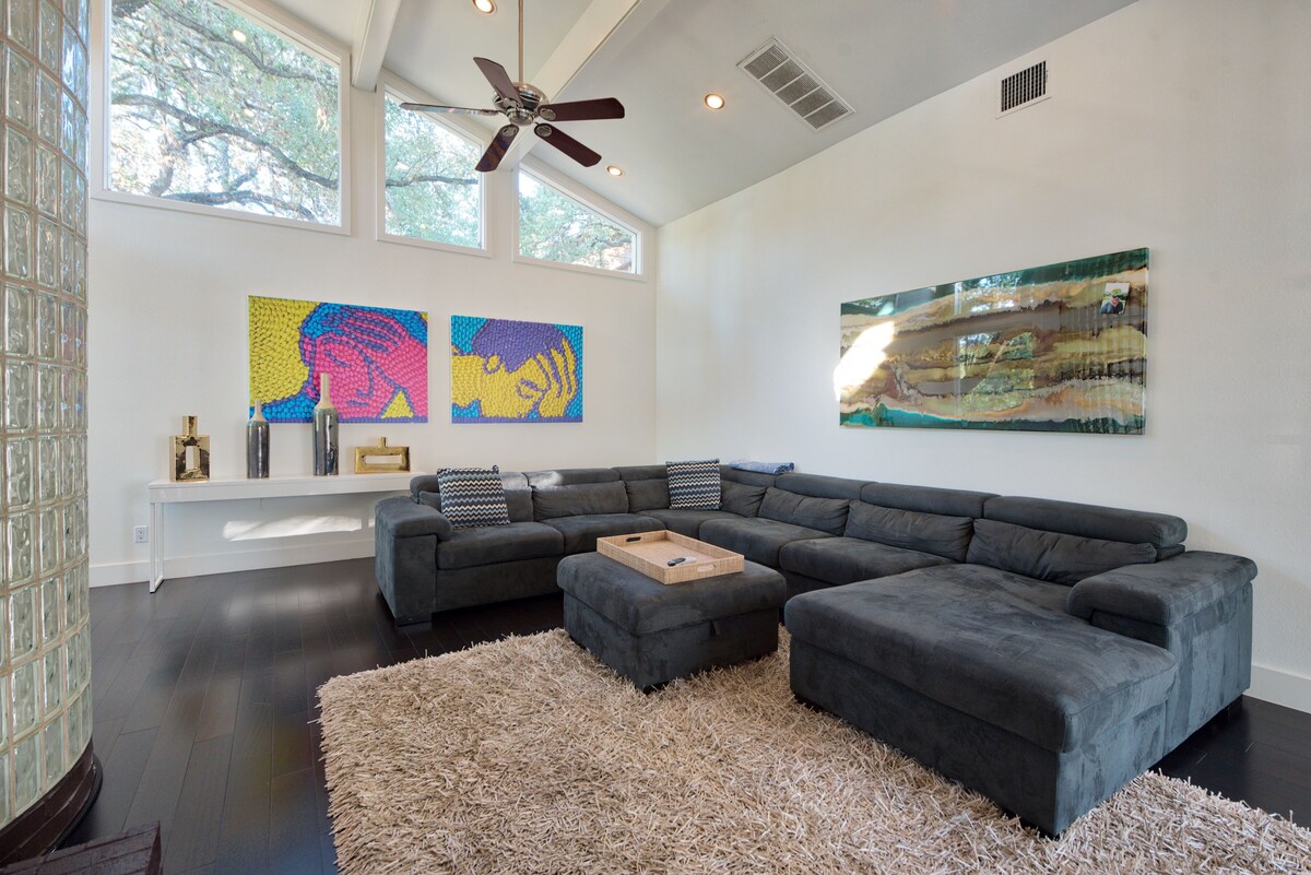 Photo 40 of Contemporary Lake Austin Estate Minutes from Downtown - Privately Gated