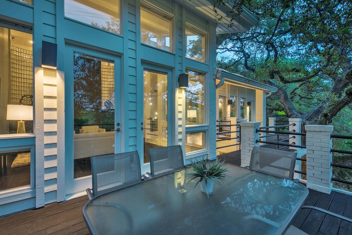 Photo 65 of Contemporary Lake Austin Estate Minutes from Downtown - Privately Gated