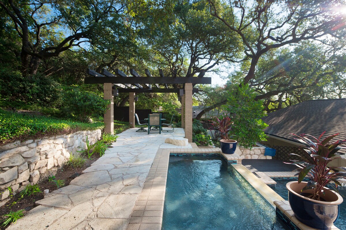 Photo 44 of Contemporary Lake Austin Estate Minutes from Downtown - Privately Gated