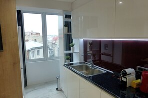 Fridge, microwave, oven, stovetop - Old TOWN - NEW Luxury Apartment - PARIS Design (Bucharest)