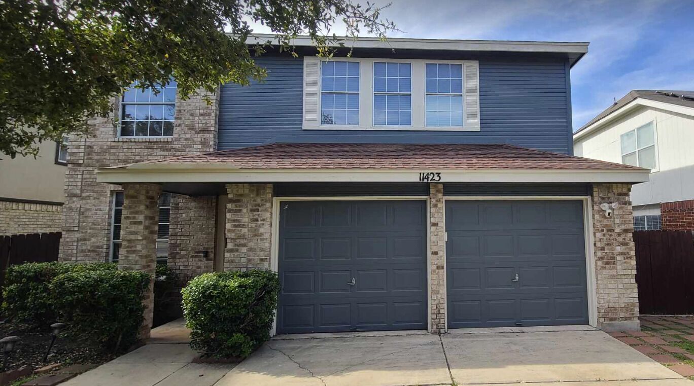 Central, Airport & Downtown: Hotel House Retreat -Remodeled 2024!