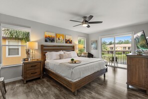 4 室のベッドルーム、セーフティボックス (室内)、アイロン / アイロン台、旅行用ベビーベッド