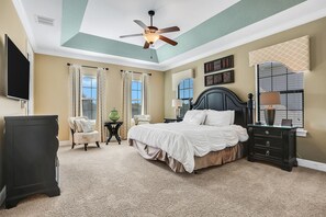 5 bedrooms, iron/ironing board, WiFi, bed sheets