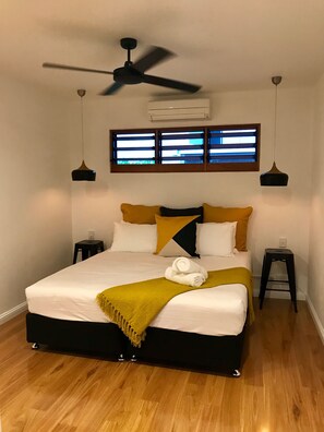 3 bedrooms, iron/ironing board, travel cot, free WiFi