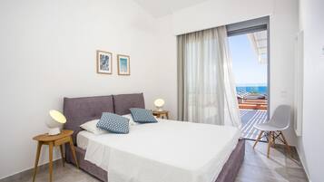 5 bedrooms, iron/ironing board, WiFi, bed sheets