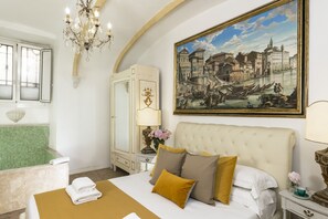 2 bedrooms, desk, soundproofing, iron/ironing board - St. Peter's Italian Wine elegant apartment Rome (Roma)