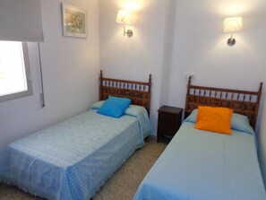 2 chambres, fer et planche Ă repasser, Wi-Fi, draps fournis