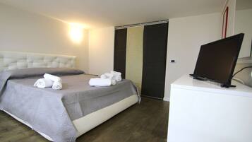 2 chambres, fer et planche Ă repasser, accĂšs Internet, draps fournis