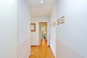 Interior - Colosseum panoramic elegant apartment for 6 (Roma)