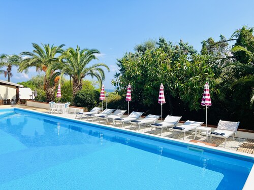 Villa Giada - villa with 5 rooms and pool