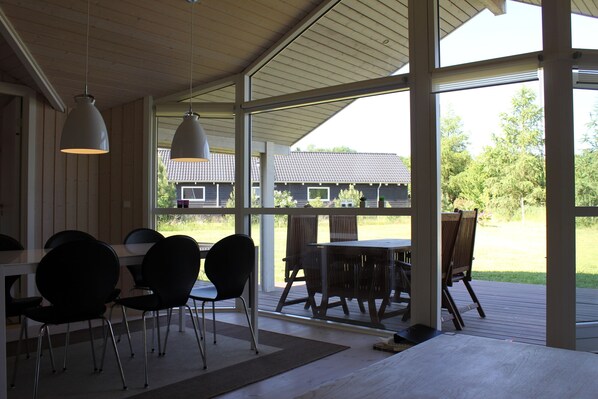 تناول الطعام