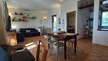 Smart TV, DVD player, books, music library