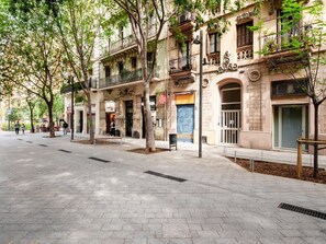 Exterior - Art House Toni 'Consell de Cent & Rocafort' (BARCELONA)