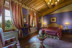7 bedrooms, travel cot, Internet